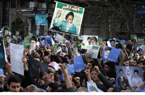 علاقه اصلاح طلبان به امام خمینی (ره) از فتنه 88 تا 93/ بازخوانی توهین فتنه گران به تمثال حضرت امام(ره)